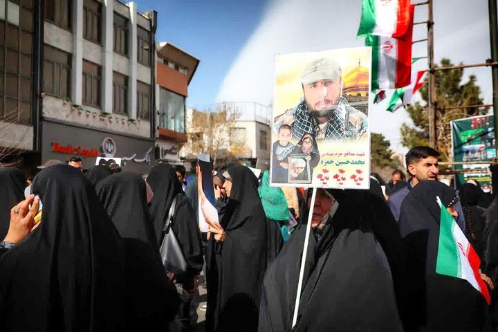 تصاویر/ جشن چهل و هفتمین سالروز پیروزی انقلاب و راهپیمایی یوم‌الله ۲۲ بهمن در سمنان