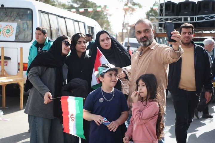 تصاویر/ جشن چهل و هفتمین سالروز پیروزی انقلاب و راهپیمایی یوم‌الله ۲۲ بهمن در سمنان
