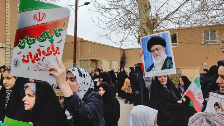 تصاویر/ خروش خضرآبادی ها در یوم الله ۲۲بهمن