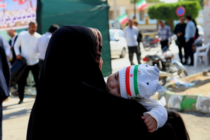 تصاویر/ راهپیمایی ۲۲ بهمن در بندر دیّر