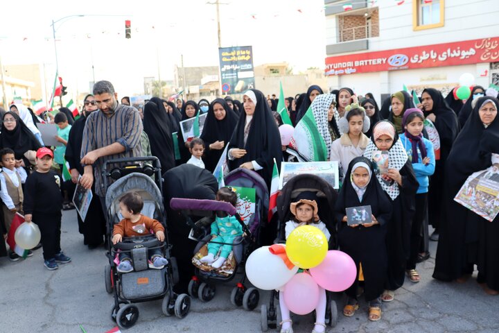 تصاویر/ راهپیمایی ۲۲ بهمن در بندر دیّر