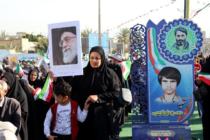 تصاویر/ راهپیمایی ۲۲ بهمن در بندر دیّر