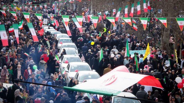 راهپیمایی ۲۲ بهمن در کرج