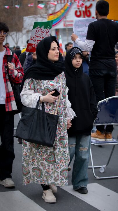 راهپیمایی ۲۲ بهمن در کرج