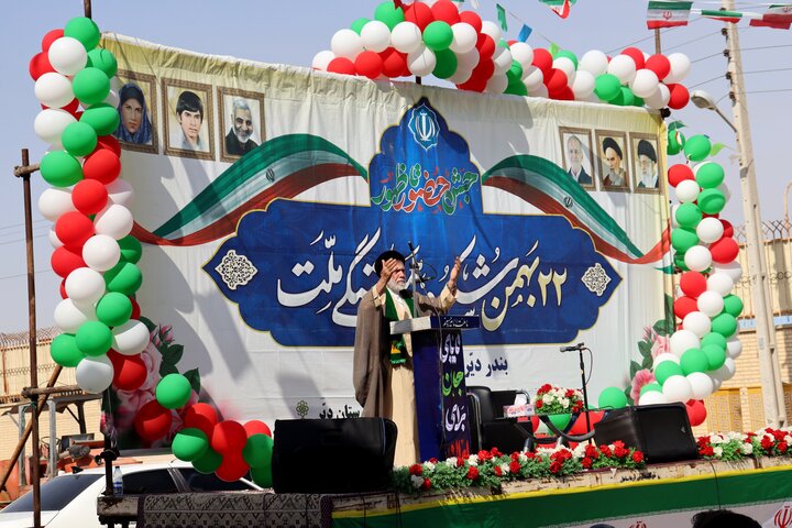 تصاویر/ راهپیمایی ۲۲ بهمن در بندر دیّر