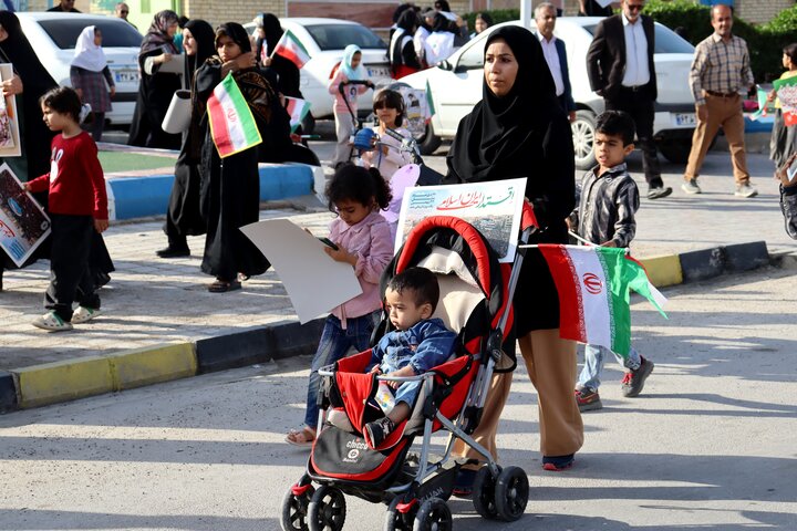 تصاویر/ راهپیمایی ۲۲ بهمن در بندر دیّر