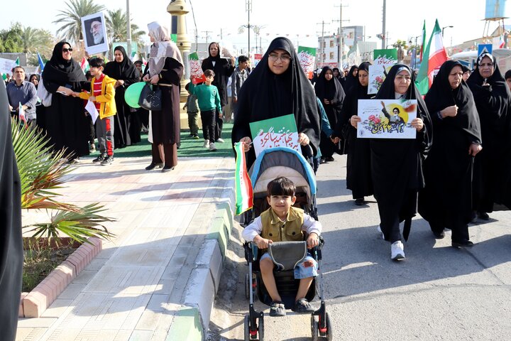 تصاویر/ راهپیمایی ۲۲ بهمن در بندر دیّر