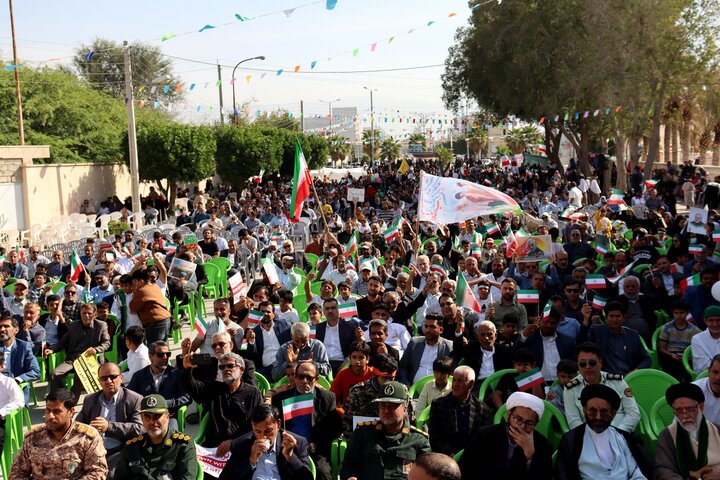 تصاویر/ راهپیمایی ۲۲ بهمن در بندر دیّر