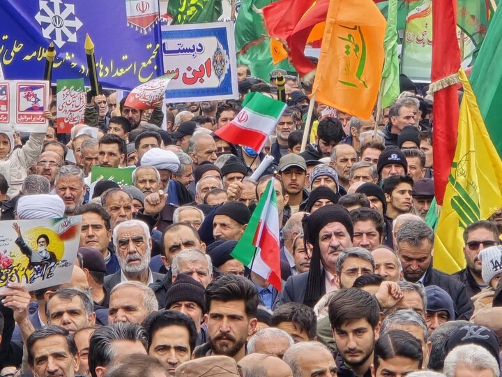 تصاویر / حضور مردم تویسرکان در جشن انقلاب