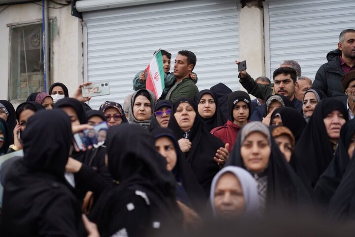 تصاویر/راهپیمایی حماسی مردم خرم آباد در یوم الله ۲۲ بهمن