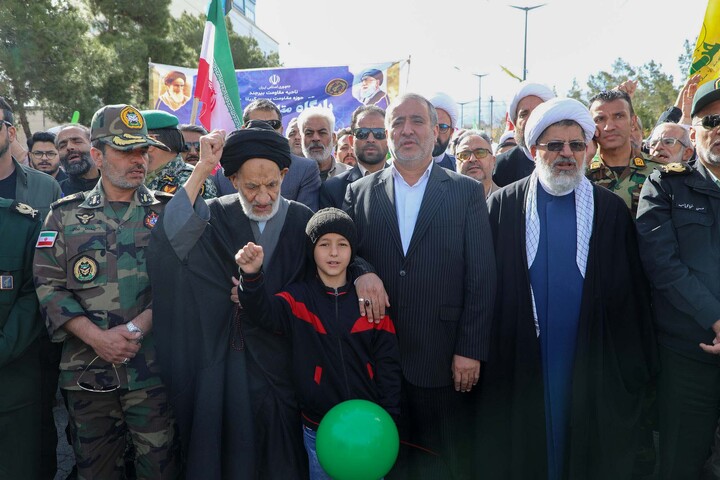 تصاویر| حماسه راهپیمایی 22 بهمن در بیرجند/1