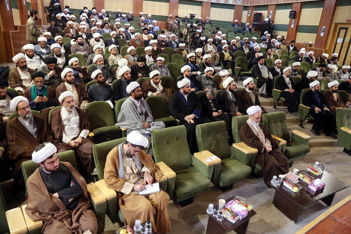 تصاویر/ افتتاحیه دومین اجلاسیه سالانه راهنمایان تهذیبی تربیتی مدارس علمیه کشور