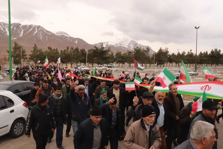 تصاویر/ راهپیمایی یوم الله 22 بهمن مشهداردهال کاشان