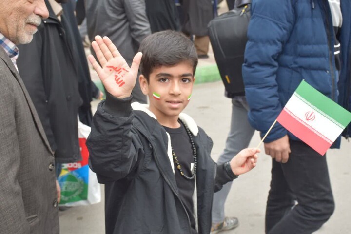 تصاویر/ حضور پرشکوه مردم شهرستان شاهرود در مراسم راهپیمایی ۲۲ بهمن ماه