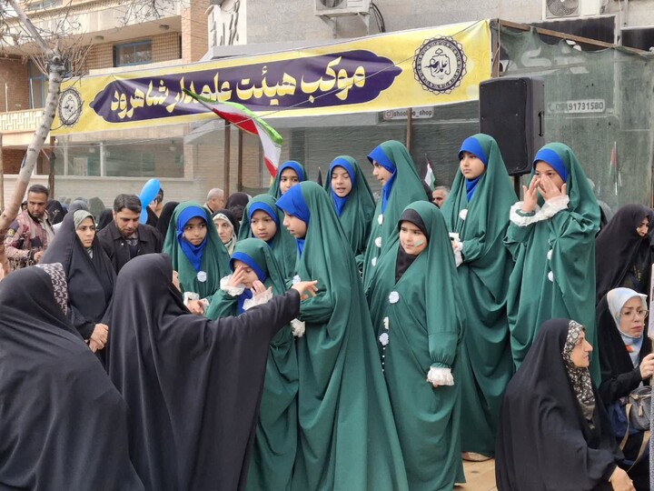 تصاویر/ حضور پرشکوه مردم شهرستان شاهرود در مراسم راهپیمایی ۲۲ بهمن ماه