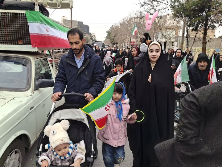 تصاویر/ حضور پرشکوه مردم شهرستان شاهرود در مراسم راهپیمایی ۲۲ بهمن ماه