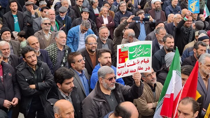 تصاویر/ حضور پرشکوه مردم شهرستان شاهرود در مراسم راهپیمایی ۲۲ بهمن ماه