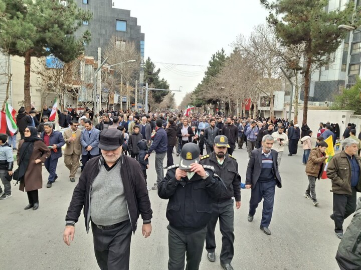 تصاویر/ حضور پرشکوه مردم شهرستان شاهرود در مراسم راهپیمایی ۲۲ بهمن ماه
