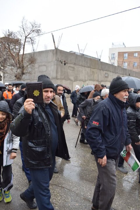 تصاویر/ حضور پرشور مردم بیجار در راهپیمایی 22 بهمن