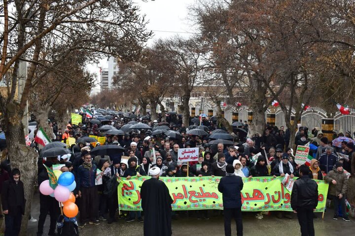 تصاویر/ حضور پرشور مردم بیجار در راهپیمایی 22 بهمن