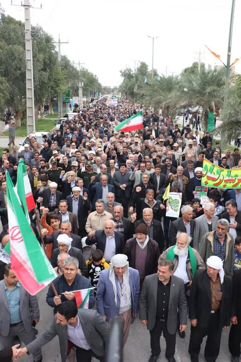 تصاویر/حضور مردم شهرستان مهران در راهپیمایی ۲۲ بهمن