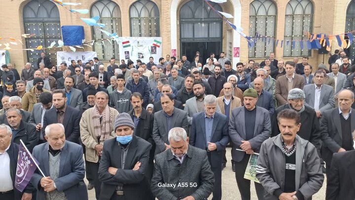 تصاویر/ راهپیمایی یوم الله ۲۲ بهمن در بدره