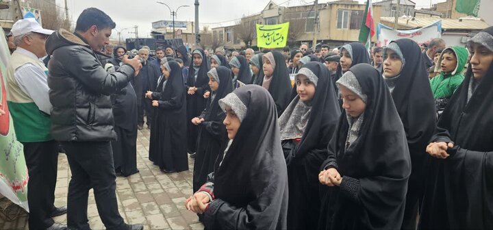 تصاویر/ حضور پرشور مردم شهرستان شوط در راهپیمایی ۲۲ بهمن