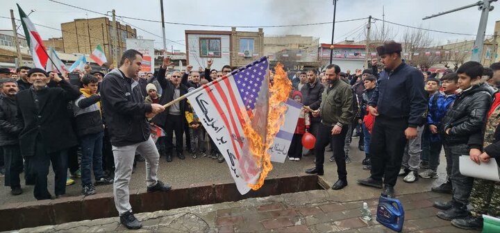 تصاویر/ حضور پرشور مردم شهرستان شوط در راهپیمایی ۲۲ بهمن