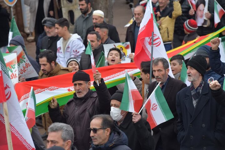 تصاویر/ حضور پرشور مردم شهرستان شوط در راهپیمایی ۲۲ بهمن
