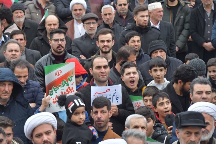 تصاویر/ حضور پرشور مردم شهرستان شوط در راهپیمایی ۲۲ بهمن