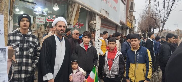 تصاویر/ حضور پرشور مردم شهرستان شوط در راهپیمایی ۲۲ بهمن