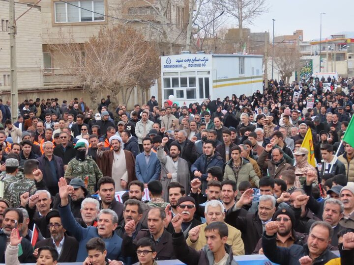 تصاویر/ حضور پرشور مردم شهرستان چایپاره در راهپیمایی ۲۲ بهمن