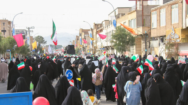 تصاویر/شکوه و عظمت راهپیمایی چهل و هفتمین سالروز پیروزی انقلاب اسلامی در آران وبیدگل
