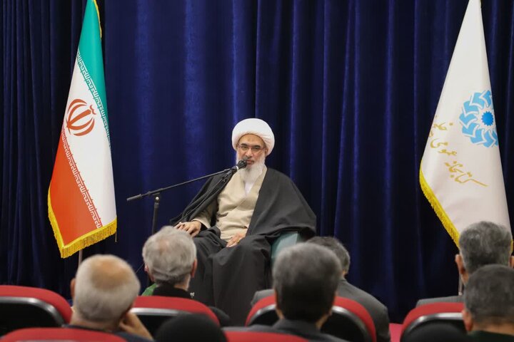 تصاویر/ رونمایی از کتاب