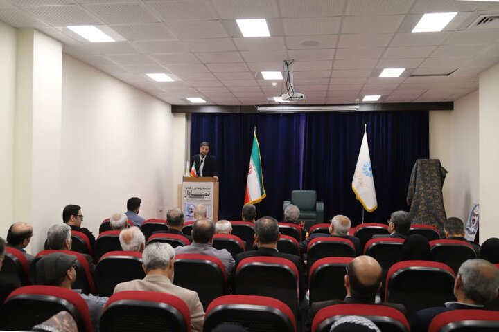 تصاویر/ رونمایی از کتاب