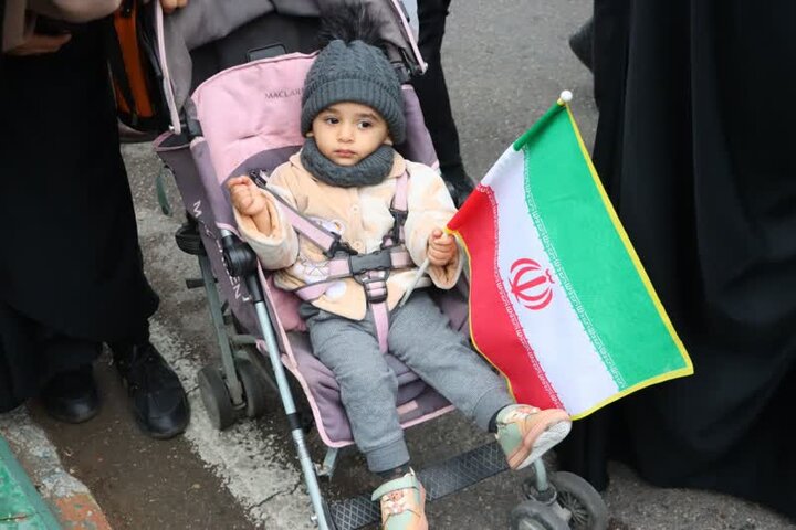 راهپیمایی با شکوه 22 بهمن در شهر ساری