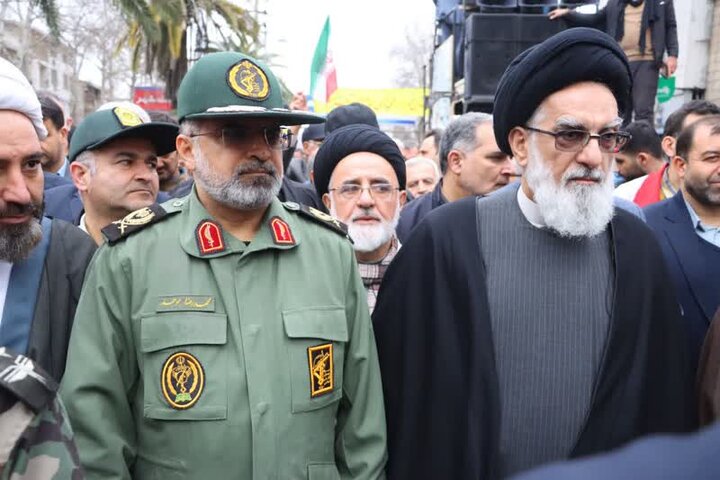 راهپیمایی با شکوه 22 بهمن در شهر ساری