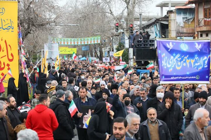 راهپیمایی با شکوه 22 بهمن در شهر ساری