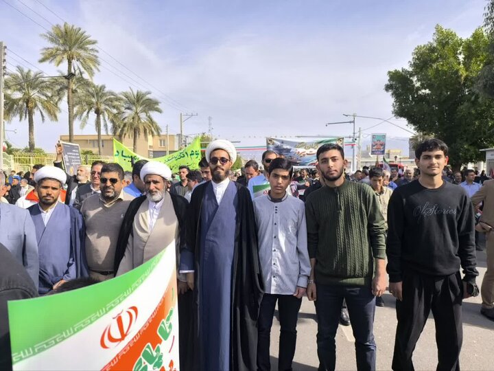 حضور روحانیون شهرستان جیرفت در راهپیمایی 22 بهمن