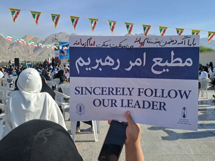 تصاویر/ راهپیمایی ۲۲ بهمن در شهر دوراهک