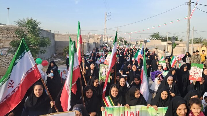 تصاویر/ راهپیمایی ۲۲ بهمن در شهر دوراهک