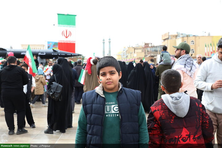 مسيرات حاشدة في ذكرى انتصار الثورة الإسلامية بمدينة قم