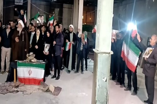 طنین ندای الله‌اکبر در مسجد سوخته کرمانشاه