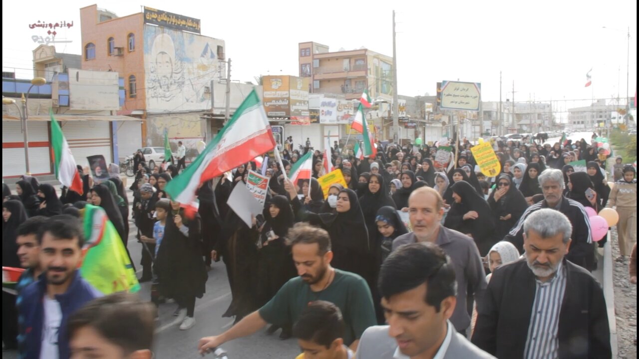 فیلم| راهپیمایی پرشور مردم چغادک در ۲۲ بهمن
