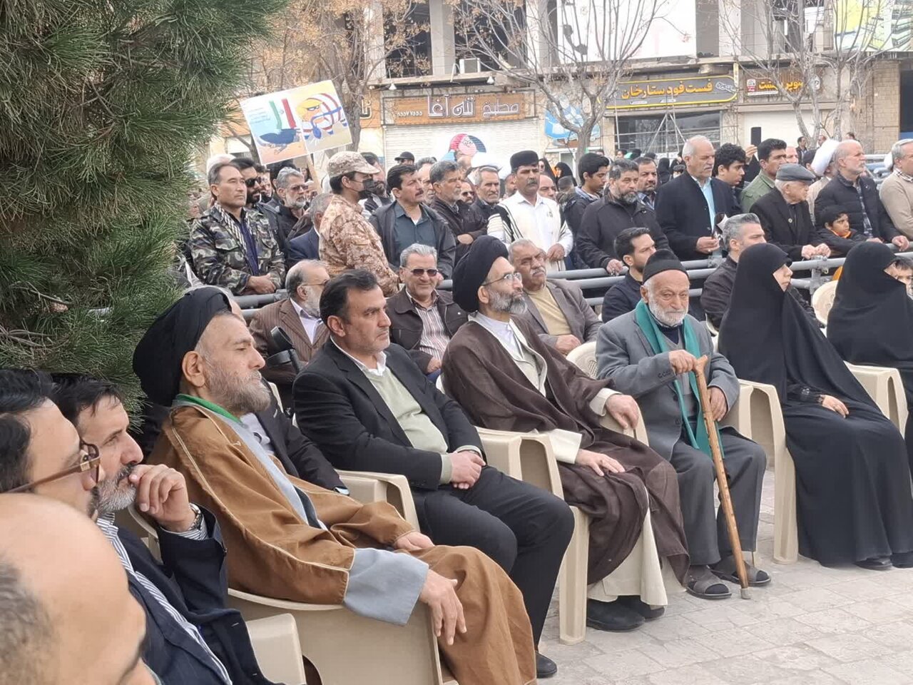 مراسم راهپیمایی یوم الله ۲۲ بهمن در کاشان حماسی تر از سال های قبل برگزار شد+عکس