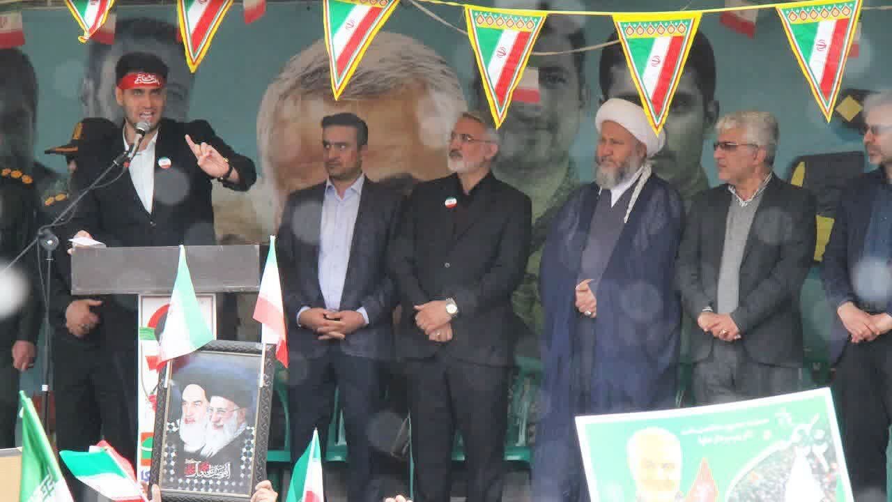 حضور پرشور مردم آران وبیدگل در راهپیمایی یوم‌الله ۲۲ بهمن+عکس