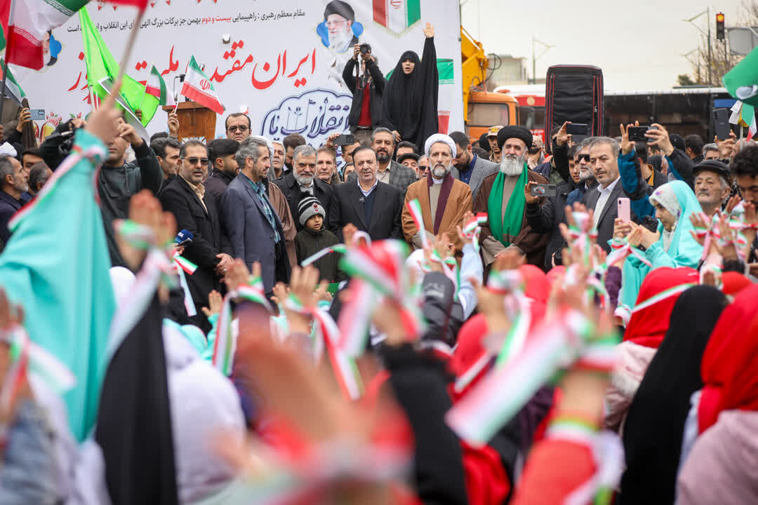 حضور ملت ایران در یوم الله ۲۲ بهمن معادلات دشمنان را نقش برآب کرد