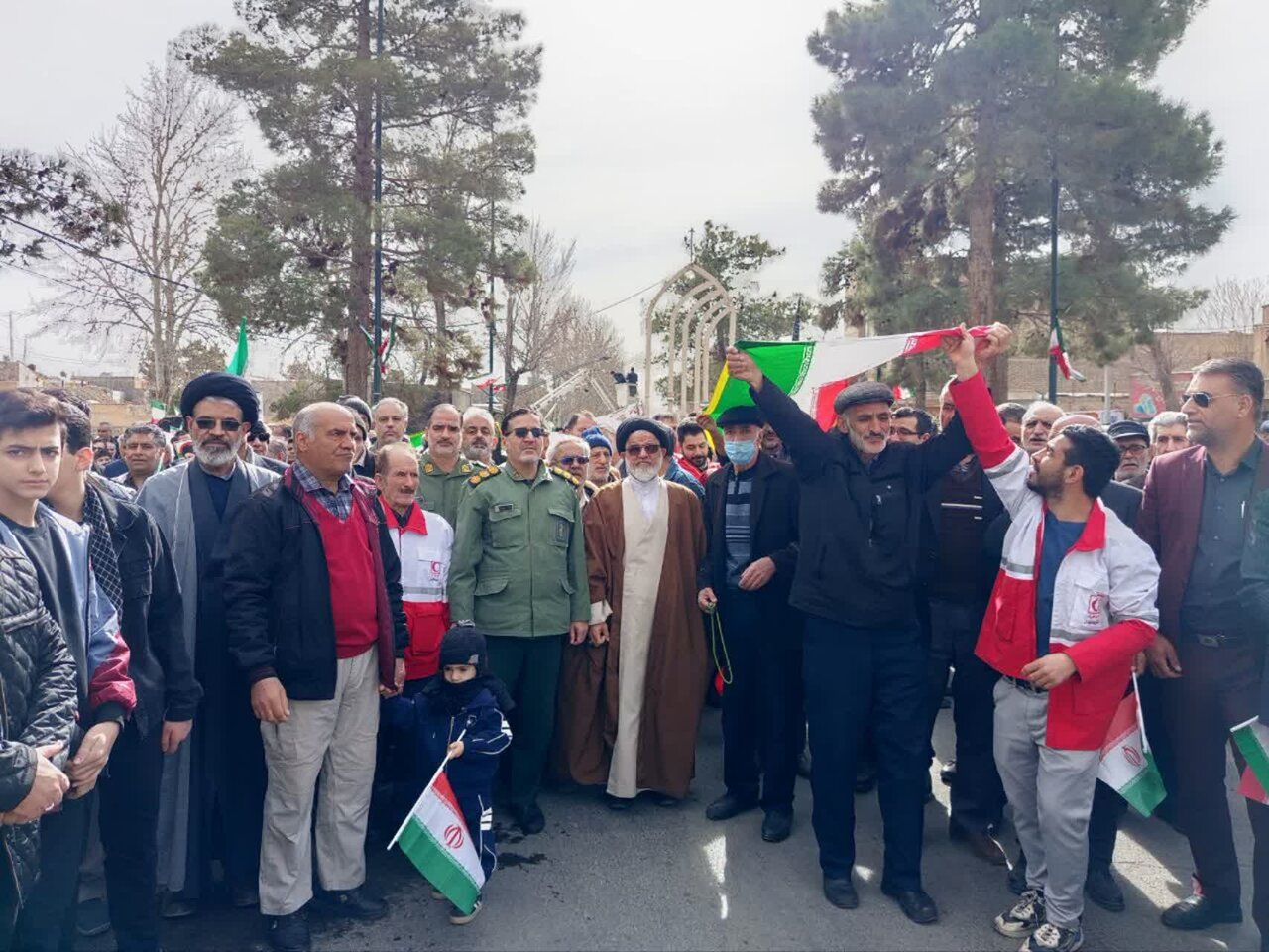 راهپیمایی یوم الله ۲۲ بهمن در نطنز برگزار شد+تصاویر