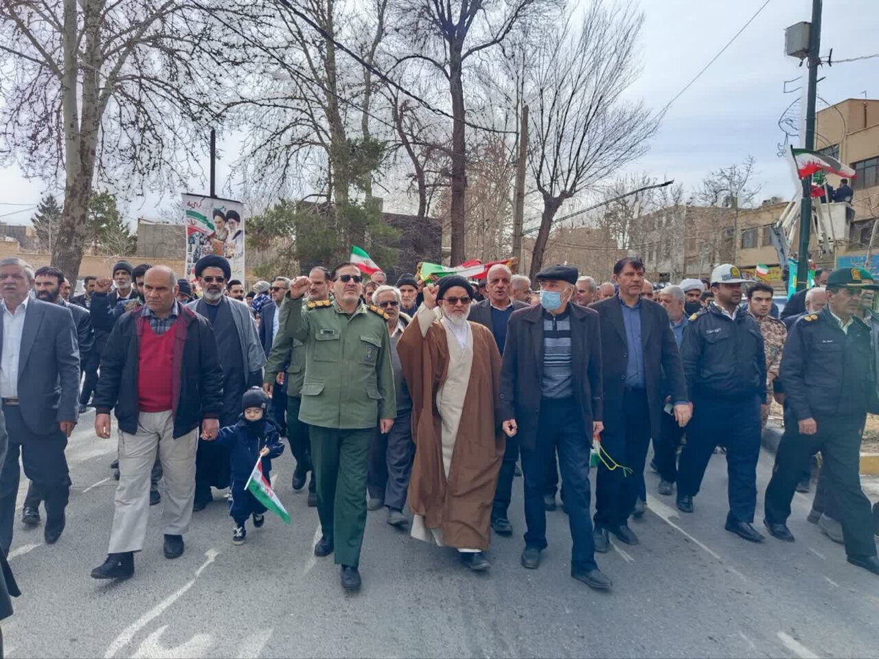 راهپیمایی یوم الله ۲۲ بهمن در نطنز برگزار شد+تصاویر