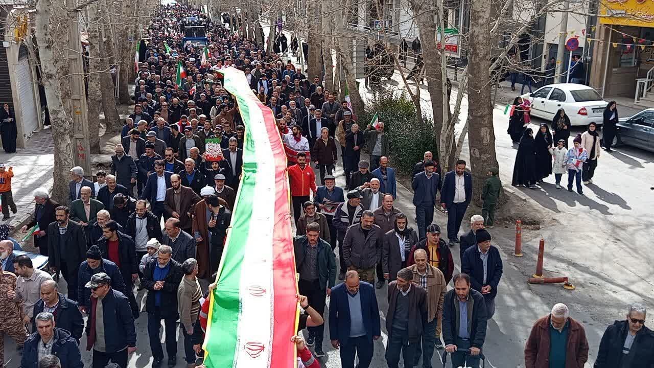 راهپیمایی یوم الله ۲۲ بهمن در نطنز برگزار شد+تصاویر